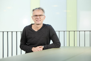 Prof. Dr. Bernhard Zangl